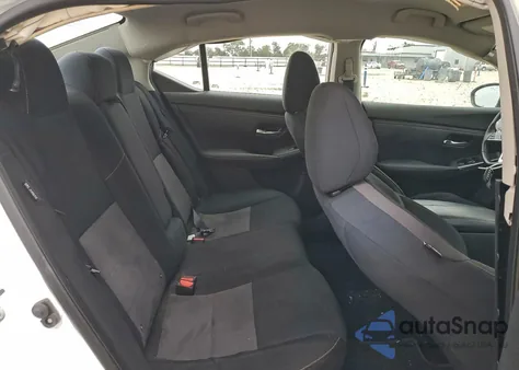 2021 Nissan Sentra Sr z USA, uszkodzony, nr VIN 3N1AB8DV6MY218381